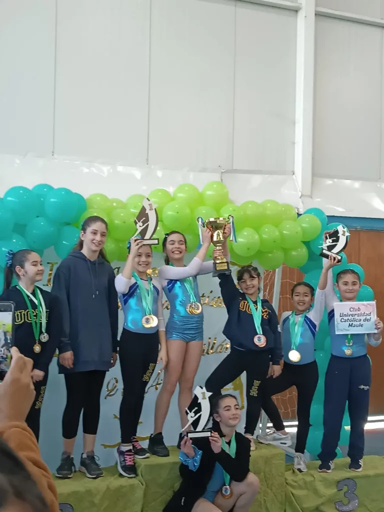 Campeonato de gimnasia artística reunió a clubes de todo el Maule