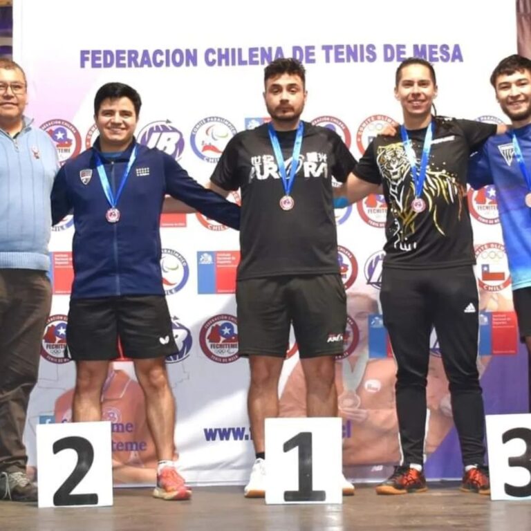 Club de tenis de mesa de Talca se destaca en el 2 º Nacional Máster