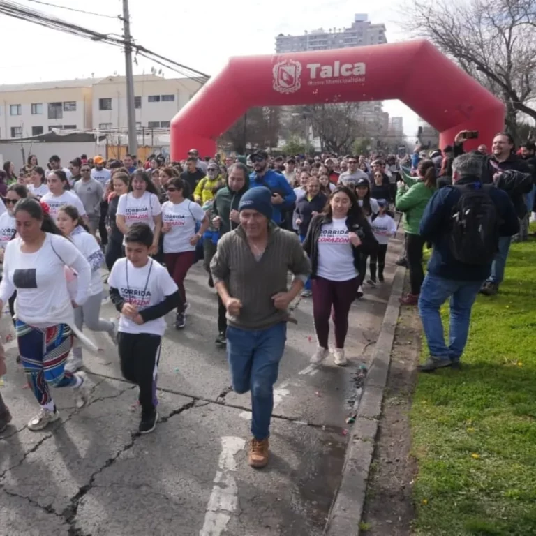 Alameda para Todos: Celebraron en Talca corrida familiar de 2.5 kilómetros