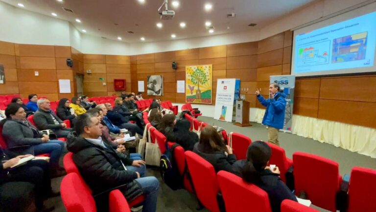 Capacitación para Operadores y Administradores de Servicios Sanitarios Rurales de la provincia de Linares