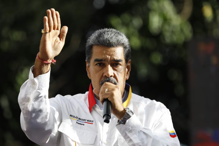 Maduro llama a boicotear WhatsApp por amenazas contra Venezuela