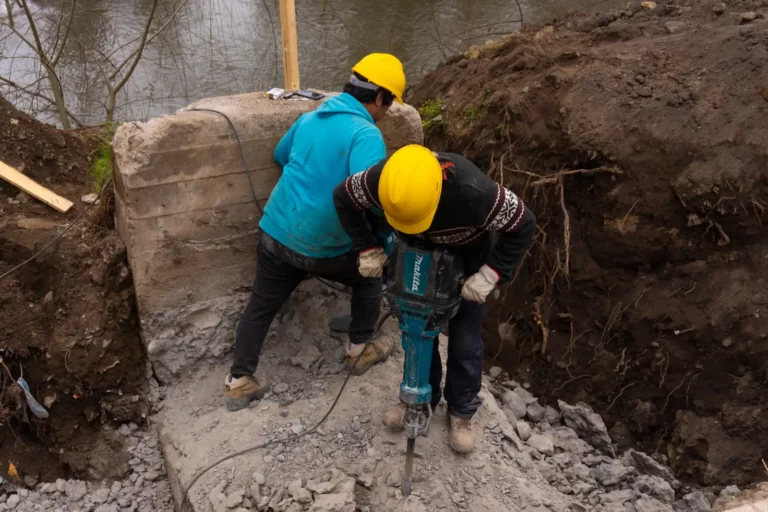 Talca: Comienza la construcción de nueva pasarela sobre el Estero Piduco