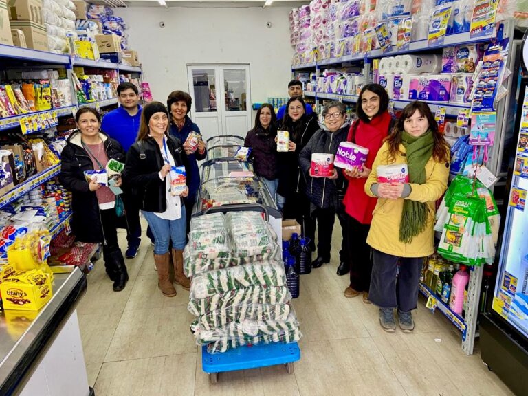 Ahorrando juntas: Vecinas de Romeral inician compras grupales de alimentos y productos básicos