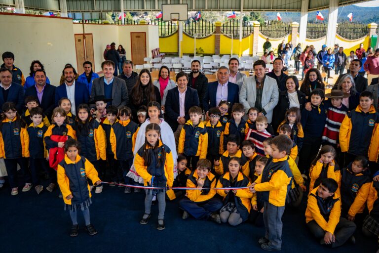 Inauguran proyecto de conservación en Escuela Lago Vichuquén