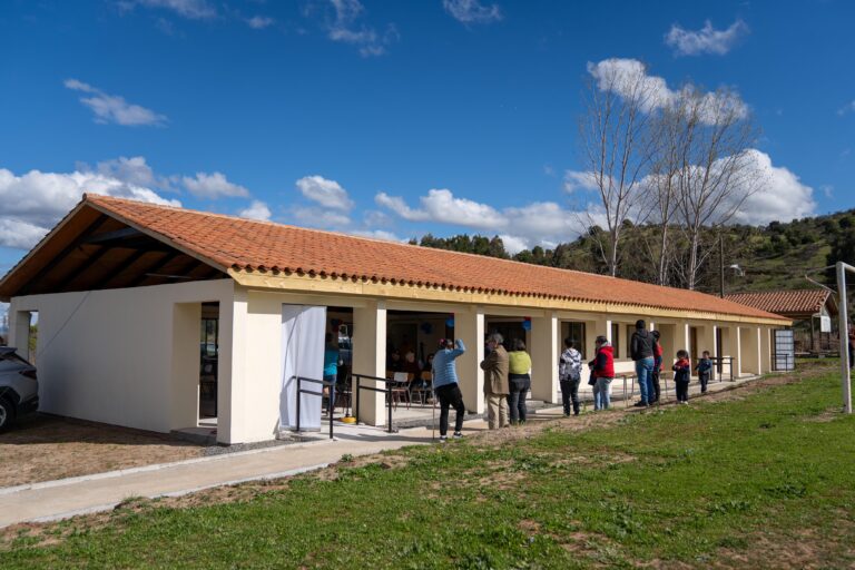 En busca de una mejor calidad de vida: Inauguran moderno centro deportivo en Botalcura