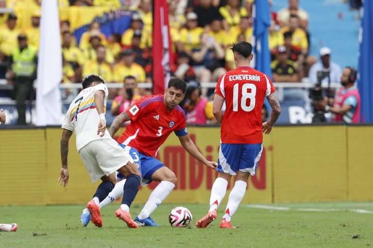 ¿Adiós Gareca? Chile sufre humillante derrota en Barranquilla y queda al borde de la eliminación