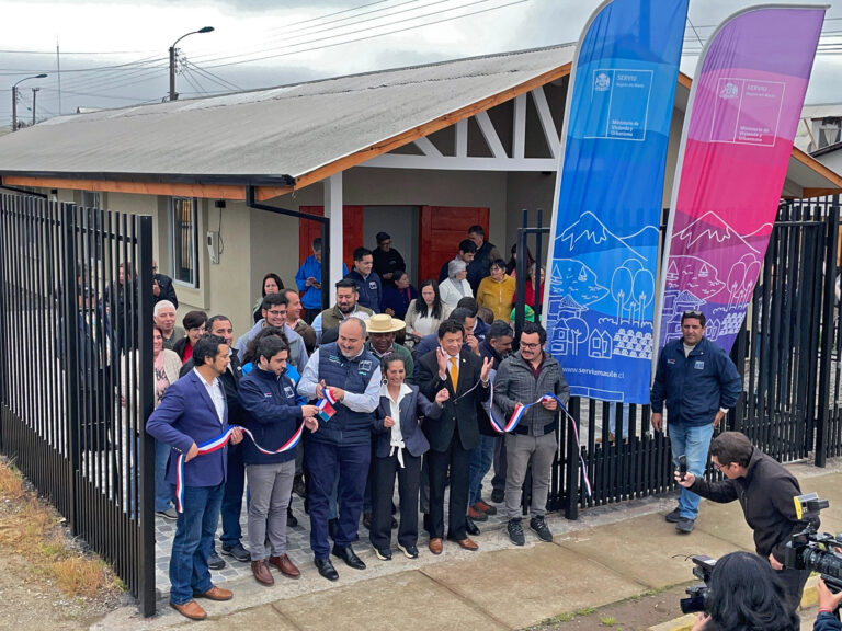 Vecinos de Colbún celebran renovación de sede social en tiempo récord