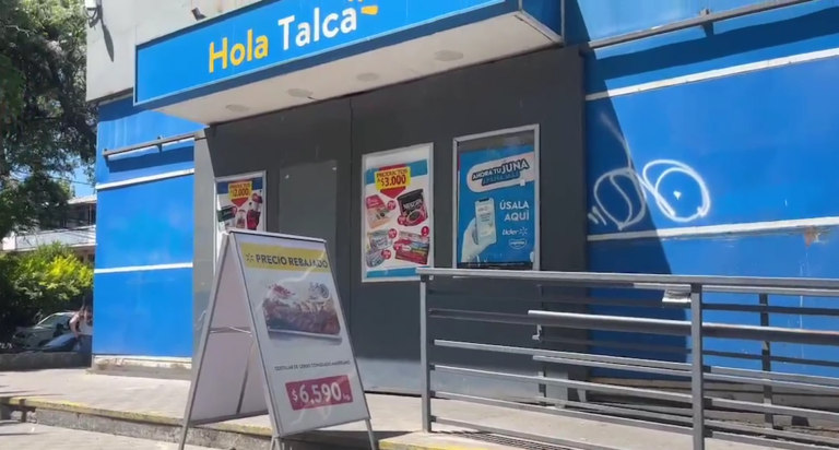 Violento asalto a mano armada al interior de supermercado Líder de Talca