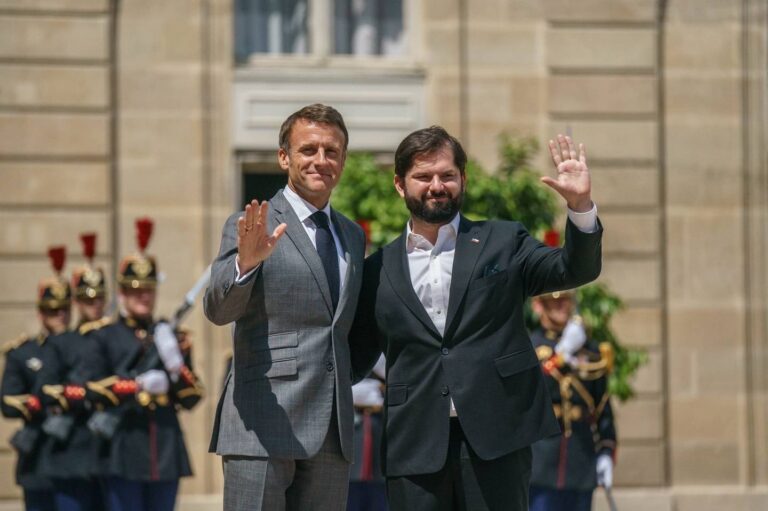 Macron en Chile: Presidente de Francia visitará nuestro país la próxima semana