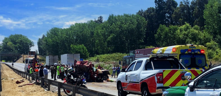 Fatal accidente vehicular en Ruta 5 Sur frente a Talca deja a un menor de edad fallecido