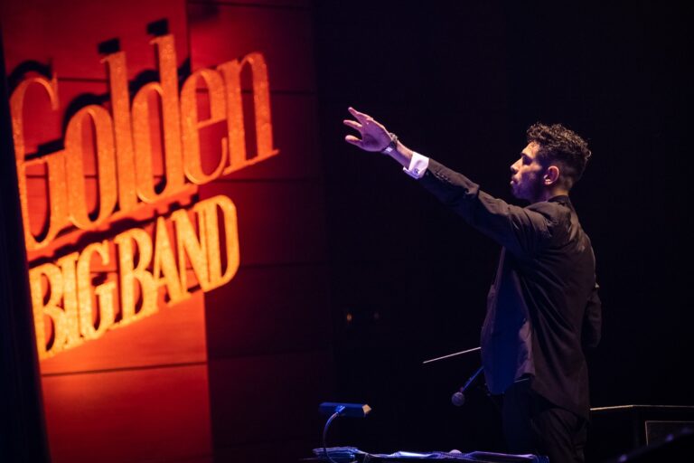 La Golden Big Band reinventa los clásicos navideños en su próximo concierto en el Teatro Regional del Maule