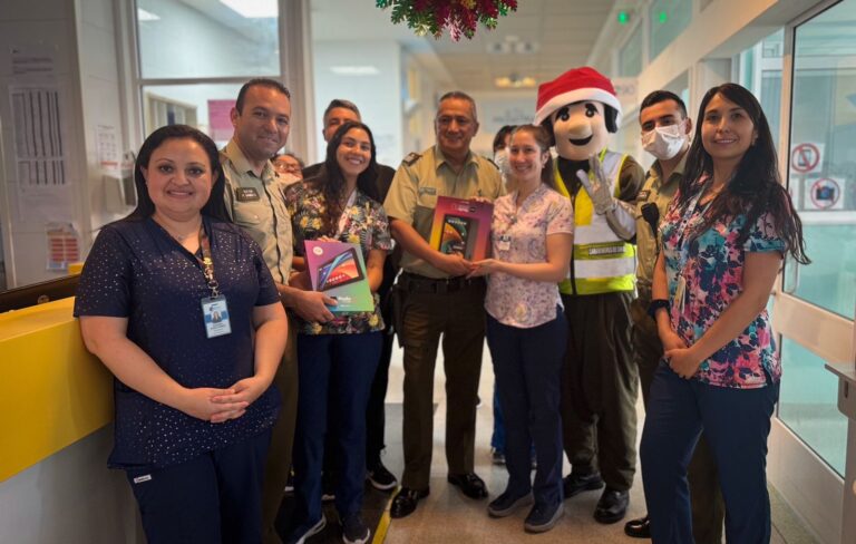 ¡Un gran gesto! Carabineros visitan a niños de Oncología Pediátrica del Hospital Regional de Talca