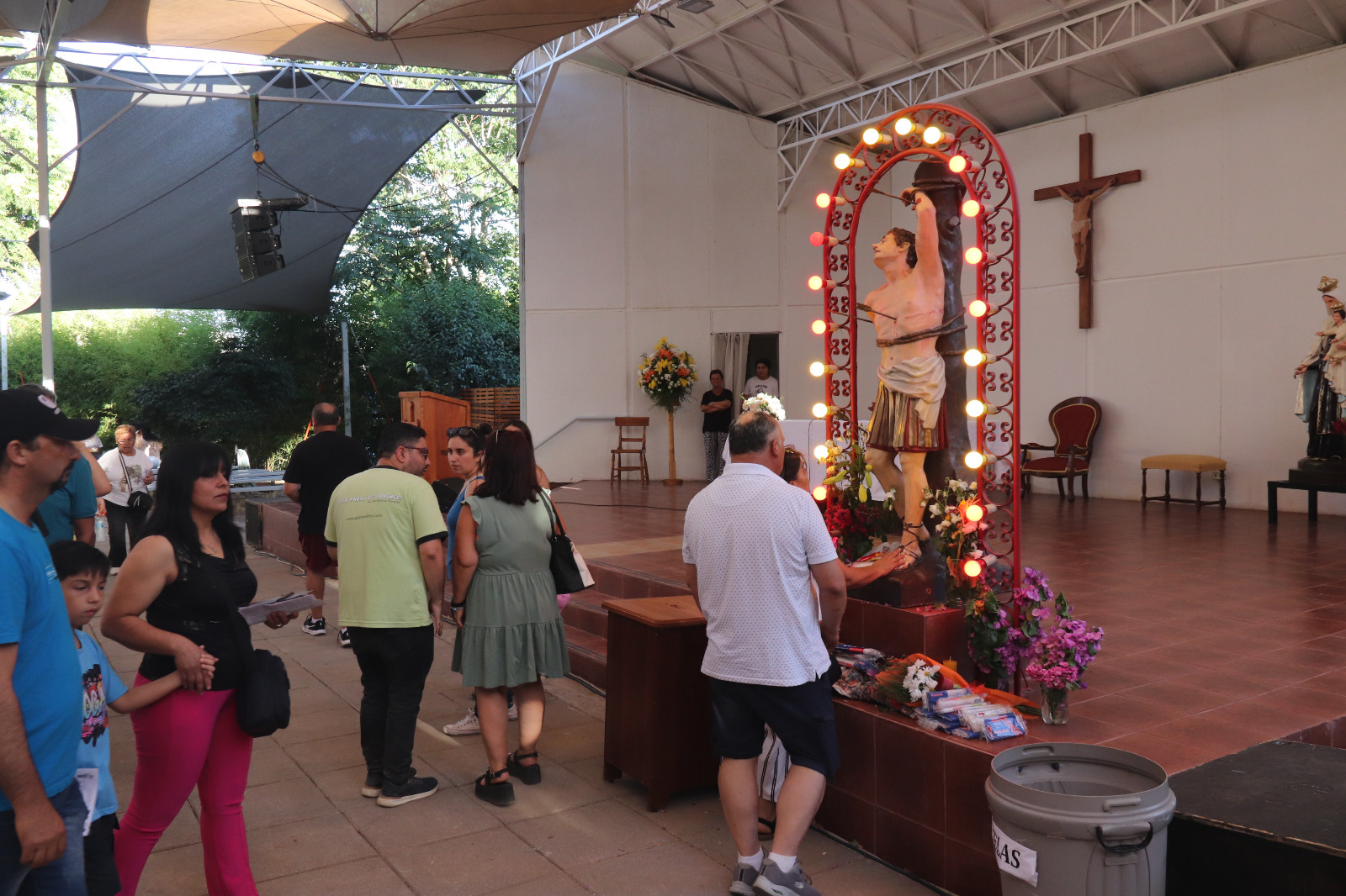 Devoción y gratitud en la celebración de San Sebastián