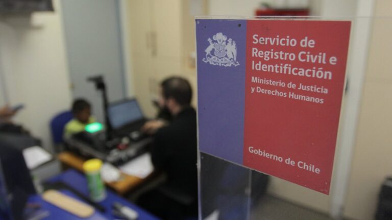 Contraloría detecta pagos irregulares del Registro Civil en proyectos no utilizados: se instruyen sumarios