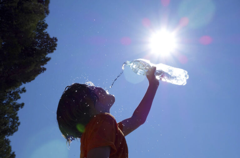 Experto de la Universidad de Talca pronostica nuevas olas de calor en febrero con temperaturas de hasta 38°C