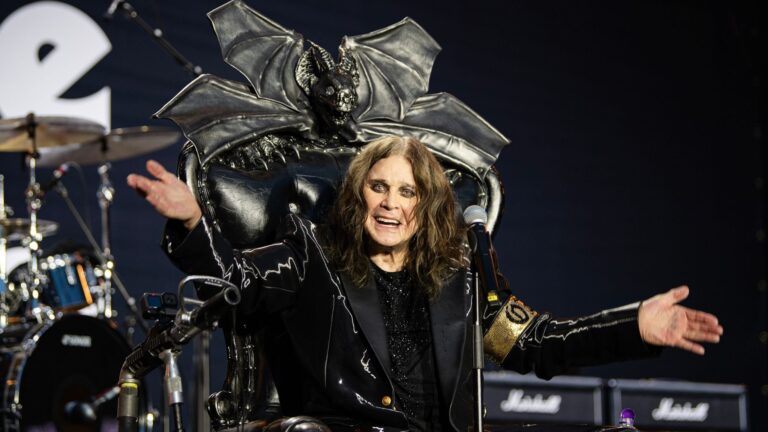 Chileno deslumbra en el último show de Ozzy Osbourne con Black Sabbath