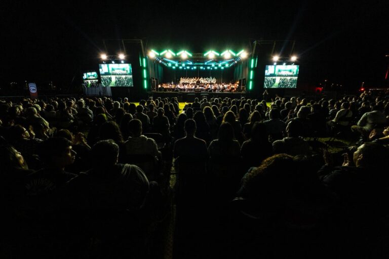 Éxito total en el Maule: concierto “Un Paseo por la Música” cautivó al público