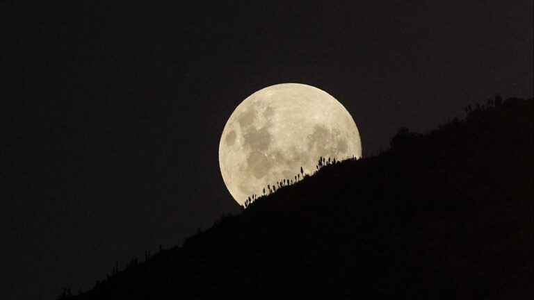 Superluna, Júpiter y meteoros marcarán el inicio astronómico de 2026 en Chile