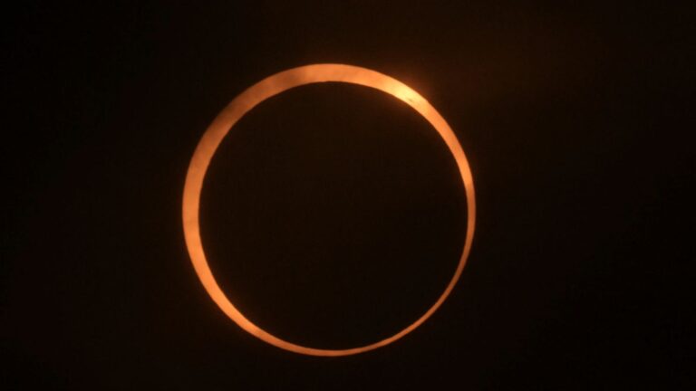 Martes de eclipse: cómo y dónde ver el fenómeno astronómico en Chile