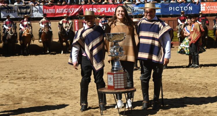 Ministra Natalia Duco respalda el rodeo como “deporte nacional” y enciende controversias con grupos animalistas
