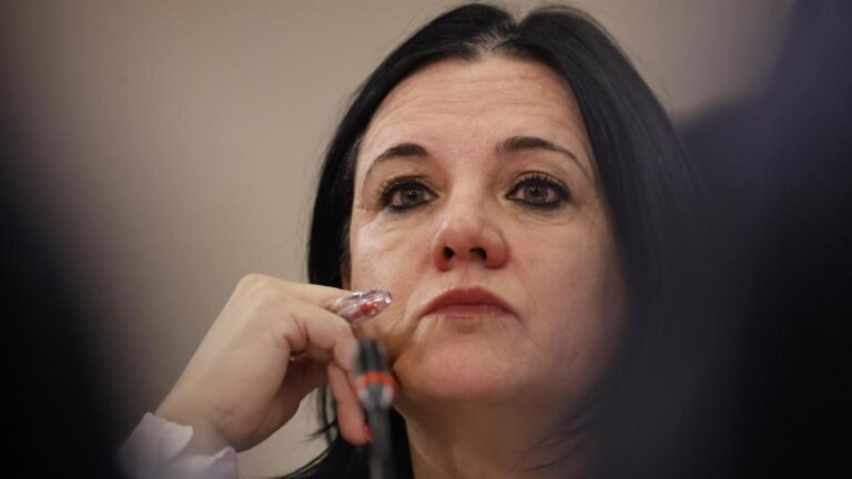 Contraloría declara ilegal actuación de la exministra Trinidad Steinert por solicitar datos a la PDI