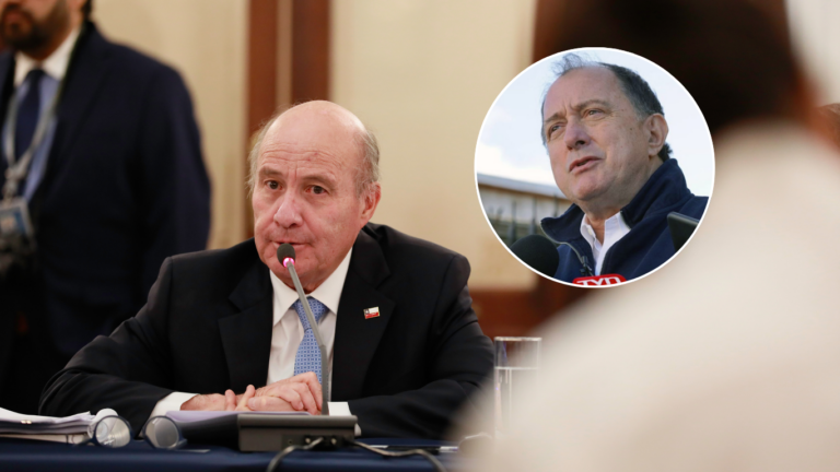 Ministro Quiroz evita polémica con Poduje y repite cuatro veces la misma respuesta