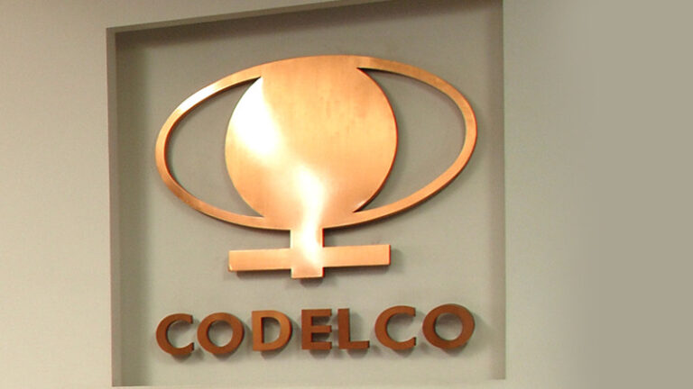 “Chile, definitivamente, no se cae a pedazos, el Estado no está quebrado ni Codelco fundido”