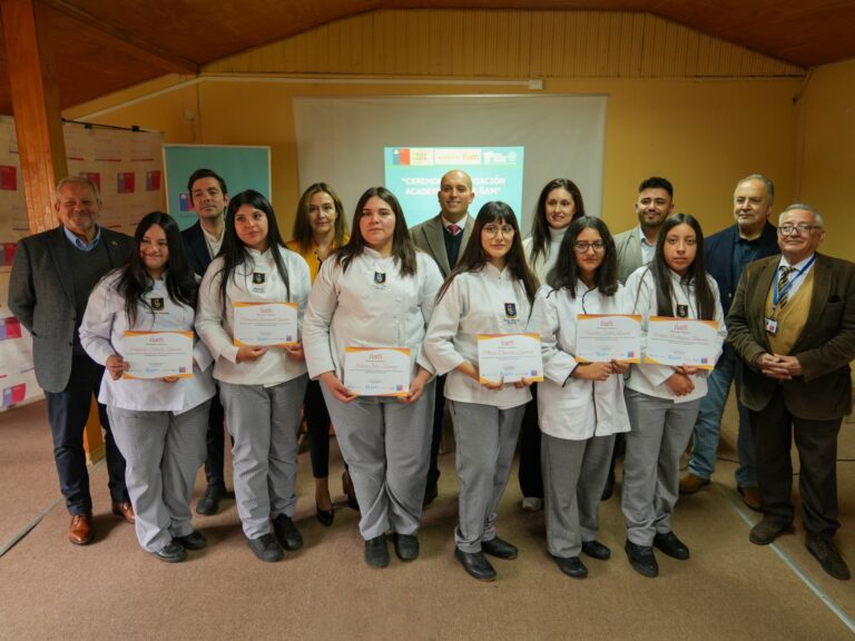 Alumnos maulinos obtienen reconocimiento en importante certamen nacional de gastronomía