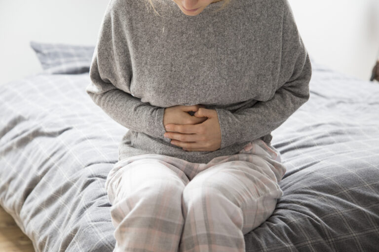Advierten aumento de enfermedades intestinales en jóvenes