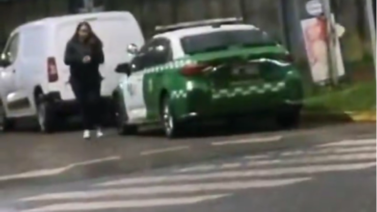 Dan de baja a carabinera por usar patrulla para comprar alcohol