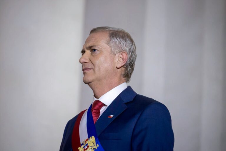 Criteria hoy: casi la mitad de los encuestados cree que Kast ha gobernado peor de lo esperado