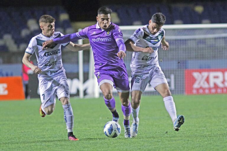 Rangers sorprende y ficha a defensa argentino para la segunda rueda de la Liga de Ascenso