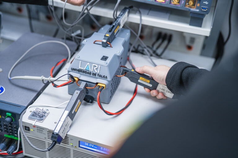 Ciencia e innovación: investigadores crean tecnología para optimizar electromovilidad e hidrógeno verde