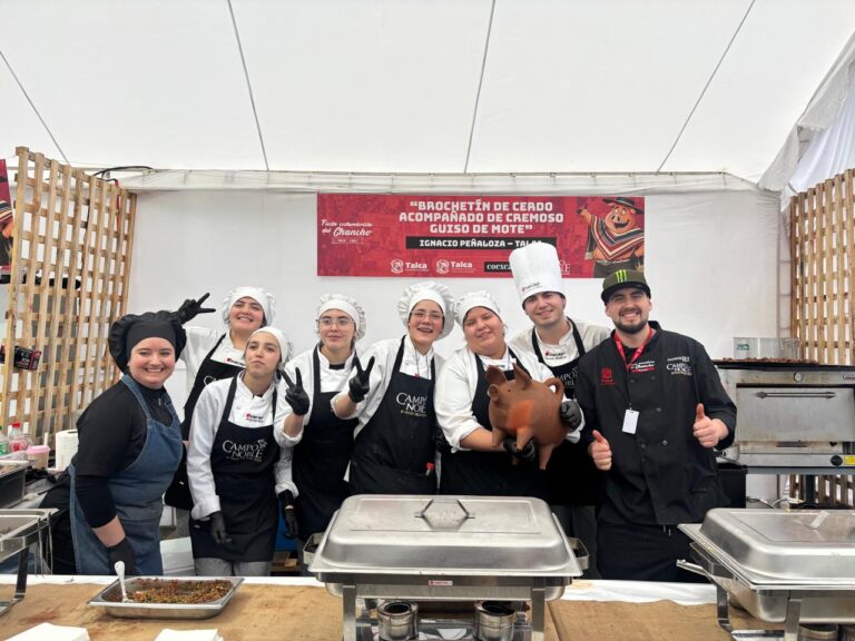 Fueron protagonistas: más de 200 alumnos de INACAP participaron en la Fiesta del Chancho de Talca